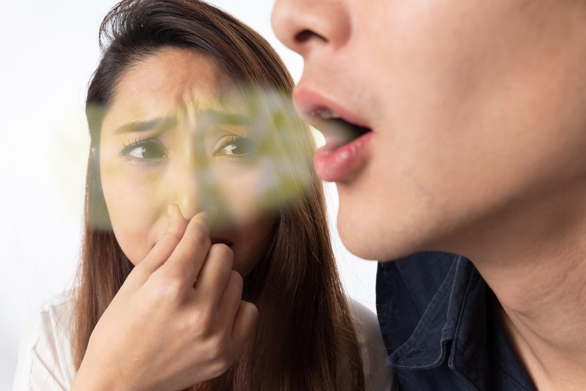 Symptoms, Causes and Remedies for Bad Breath!!